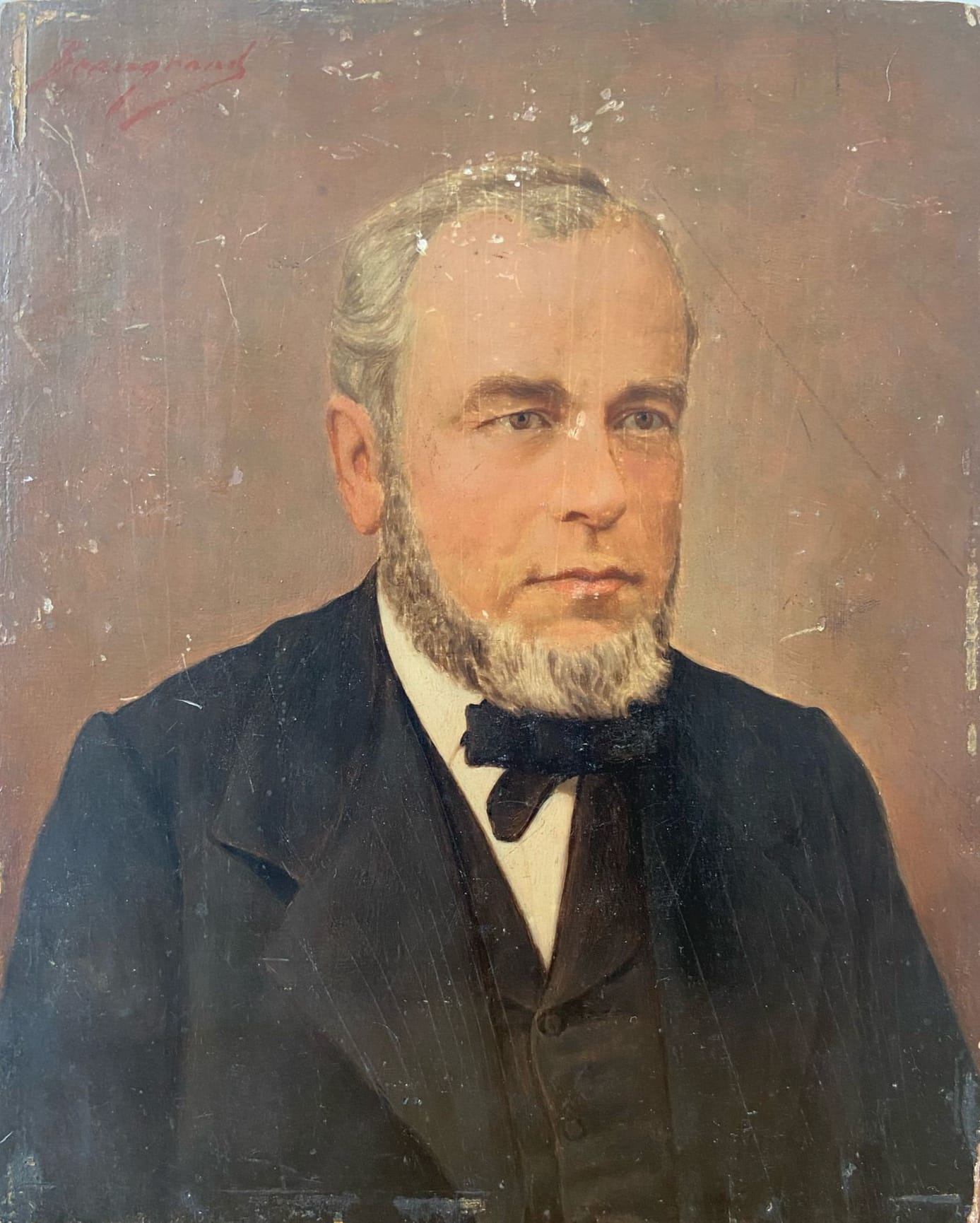 Portrait ancien d'un homme en costume