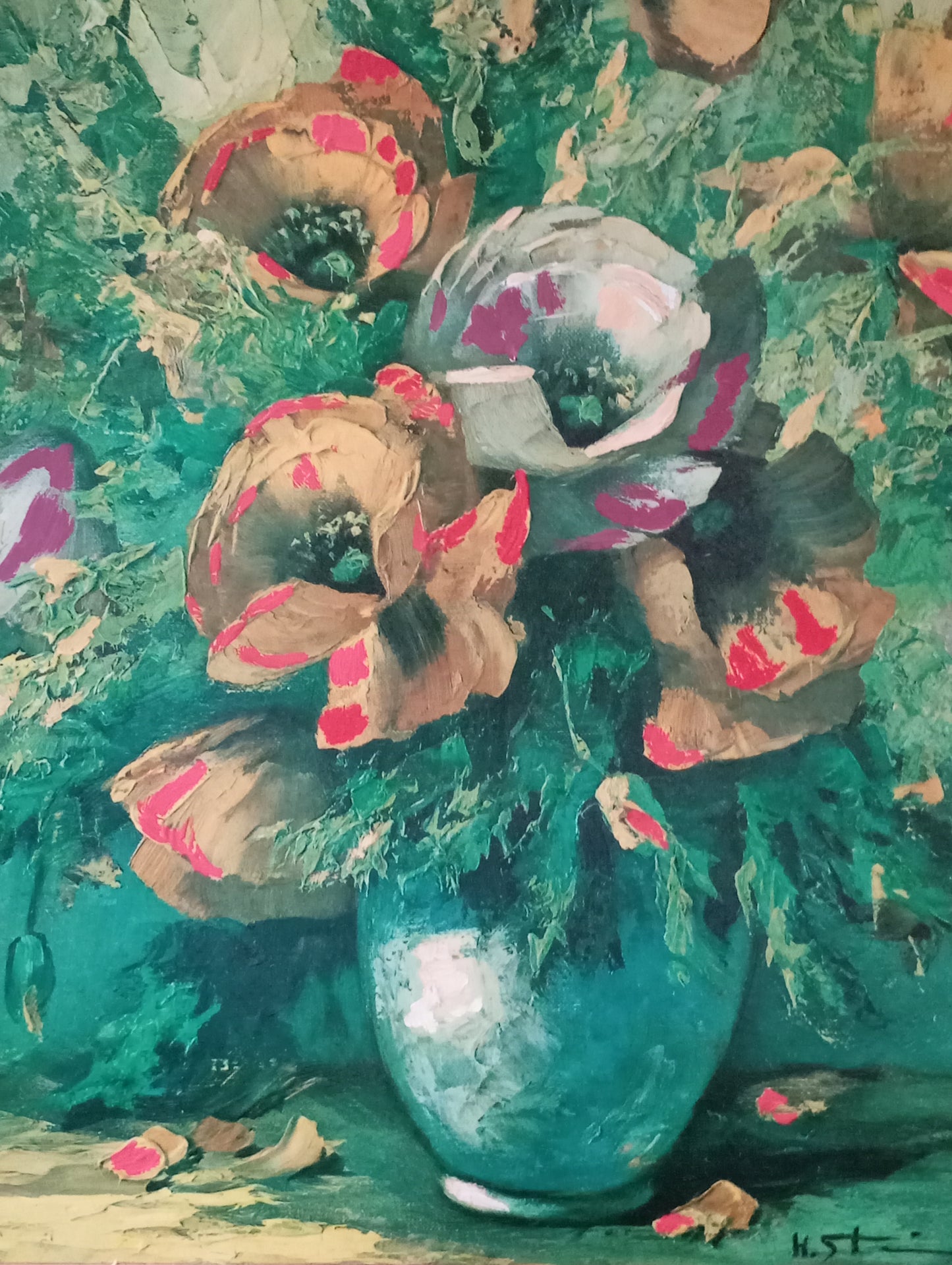 Nature morte. Grand bouquet de coquelicots dans un vase