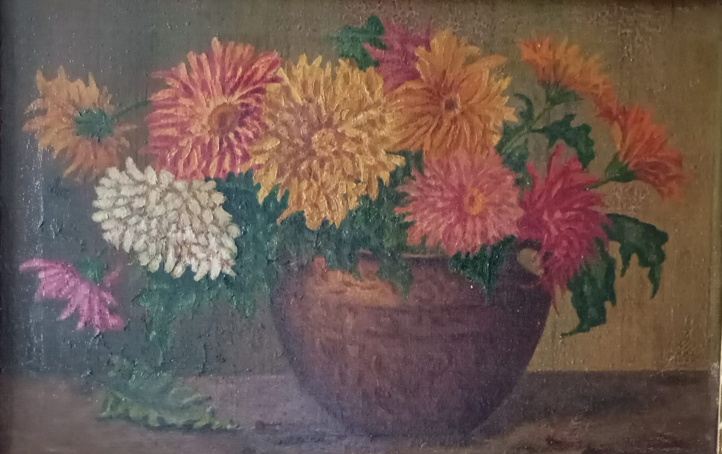 Nature morte ancienne aux dahlias