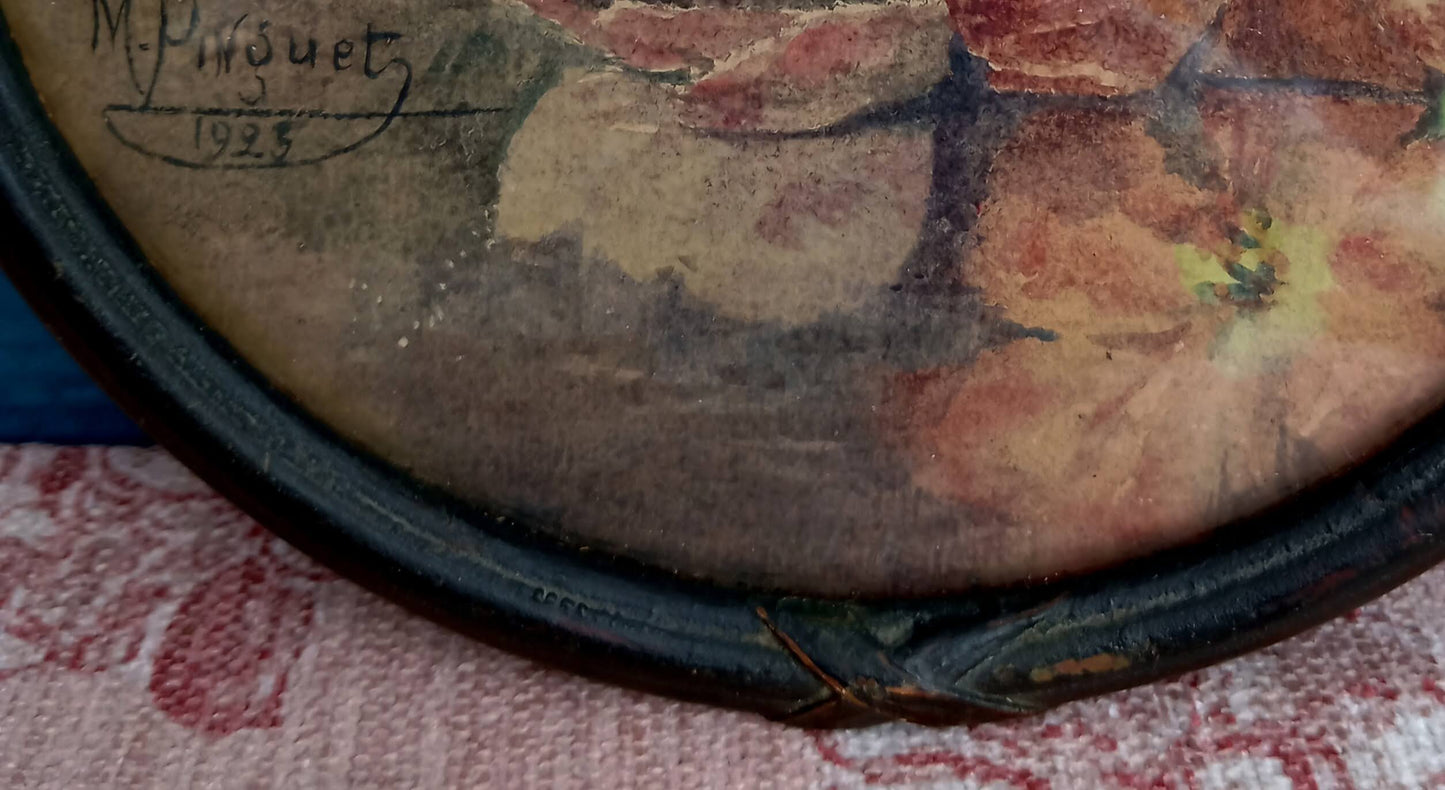 Small round still life