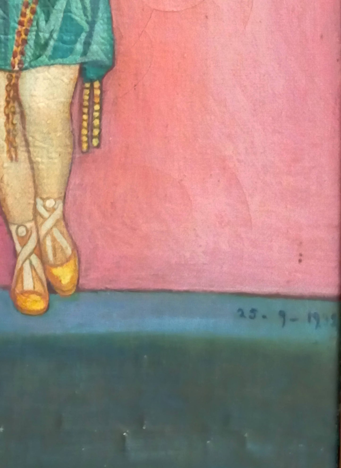Portrait d'une danseuse aux perles