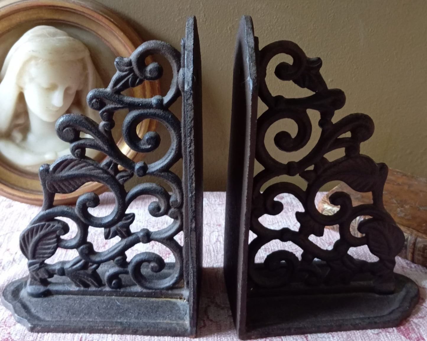 Bookends