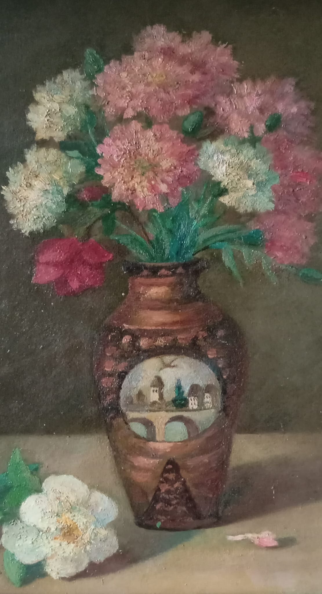 Nature morte. Bouquet d'oeillets dans un vase