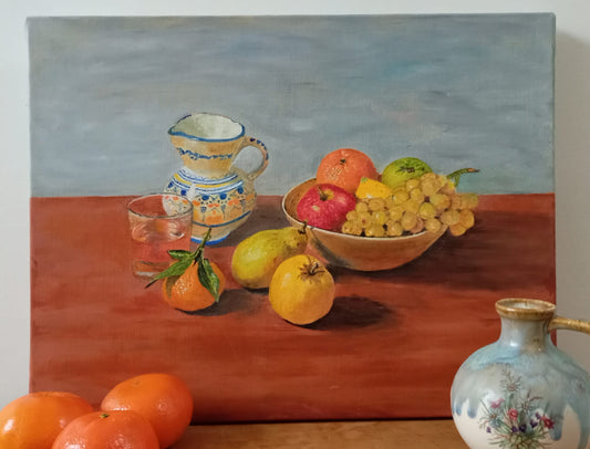 Nature morte. Pichet et fruits