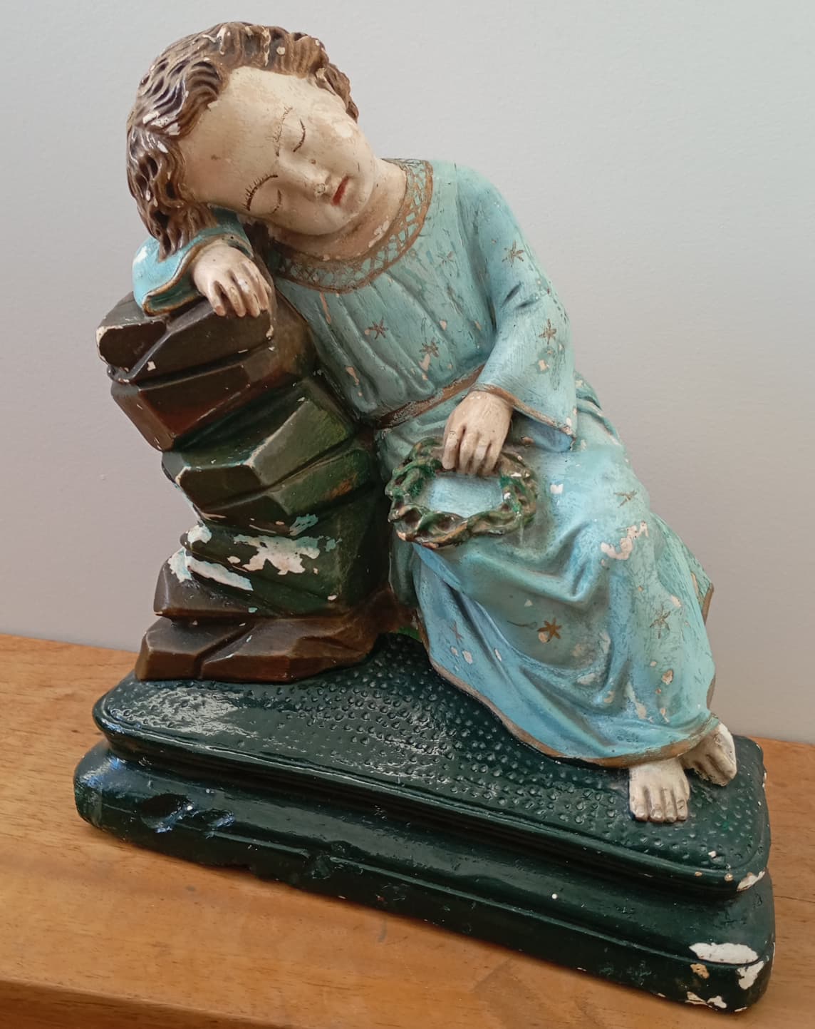 Statue de l'enfant Jésus endormi