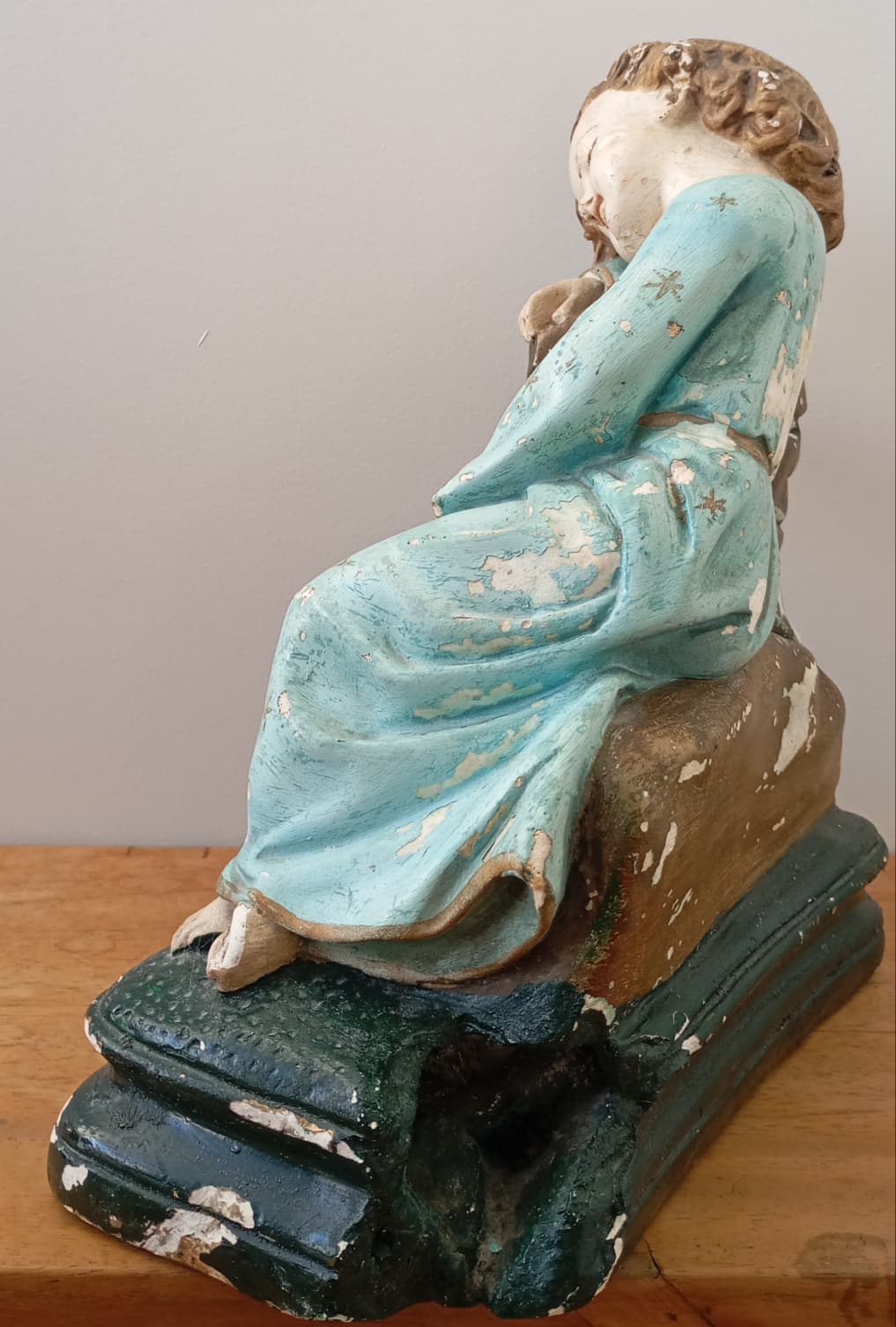 Statue de l'enfant Jésus endormi