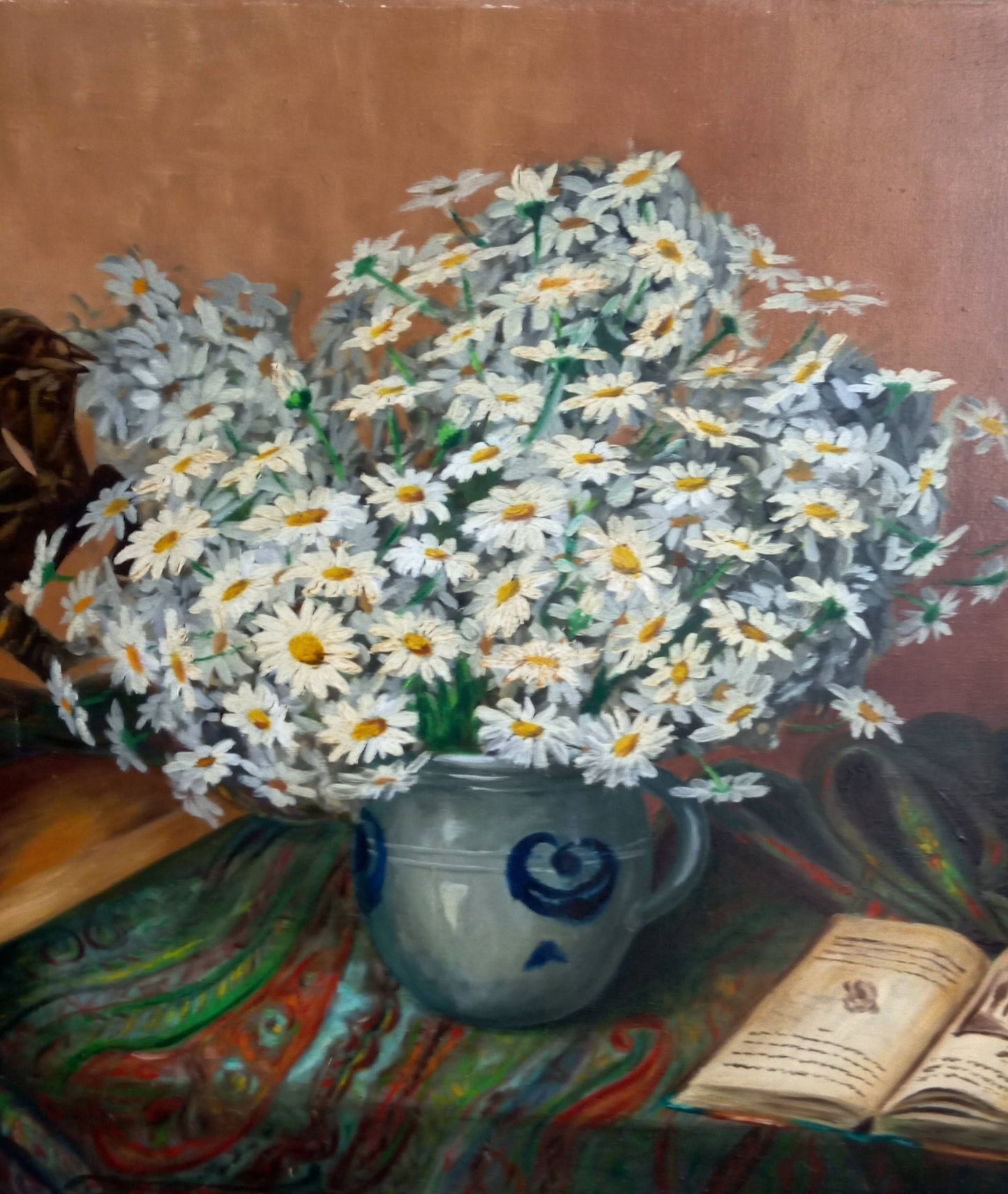 Very large still life. Bouquet of daisies