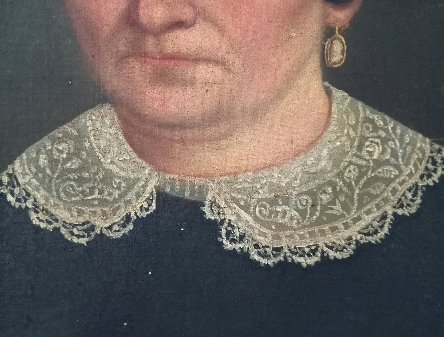 Old portrait of a bourgeois woman