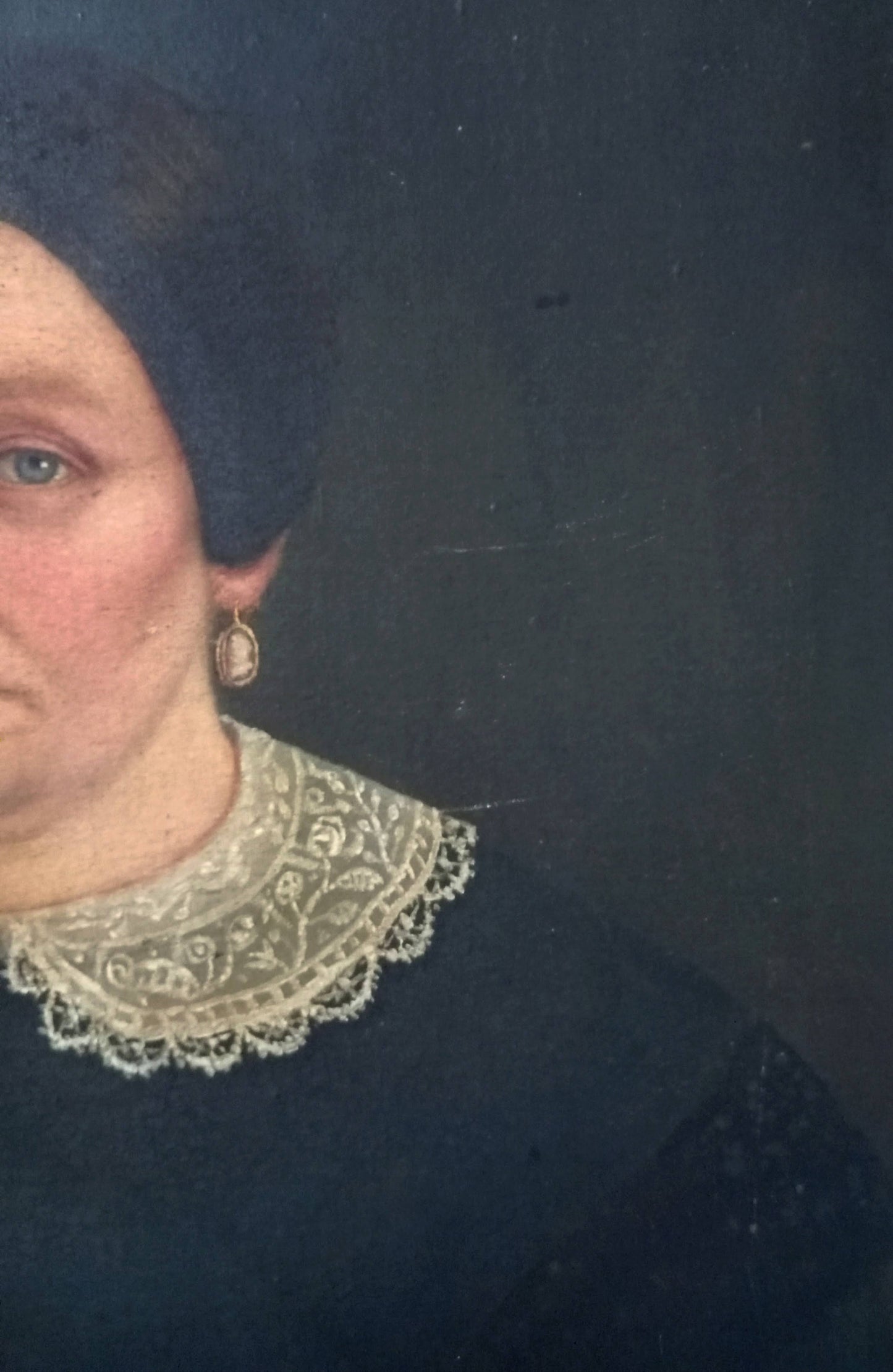 Old portrait of a bourgeois woman