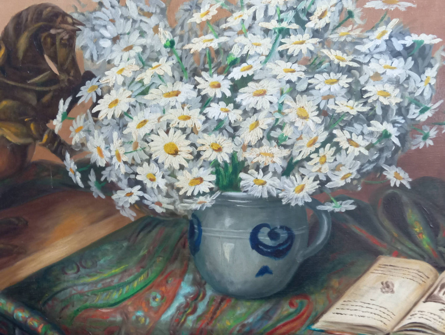 Very large still life. Bouquet of daisies