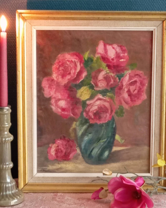 Nature morte. Bouquet de roses dans un vase