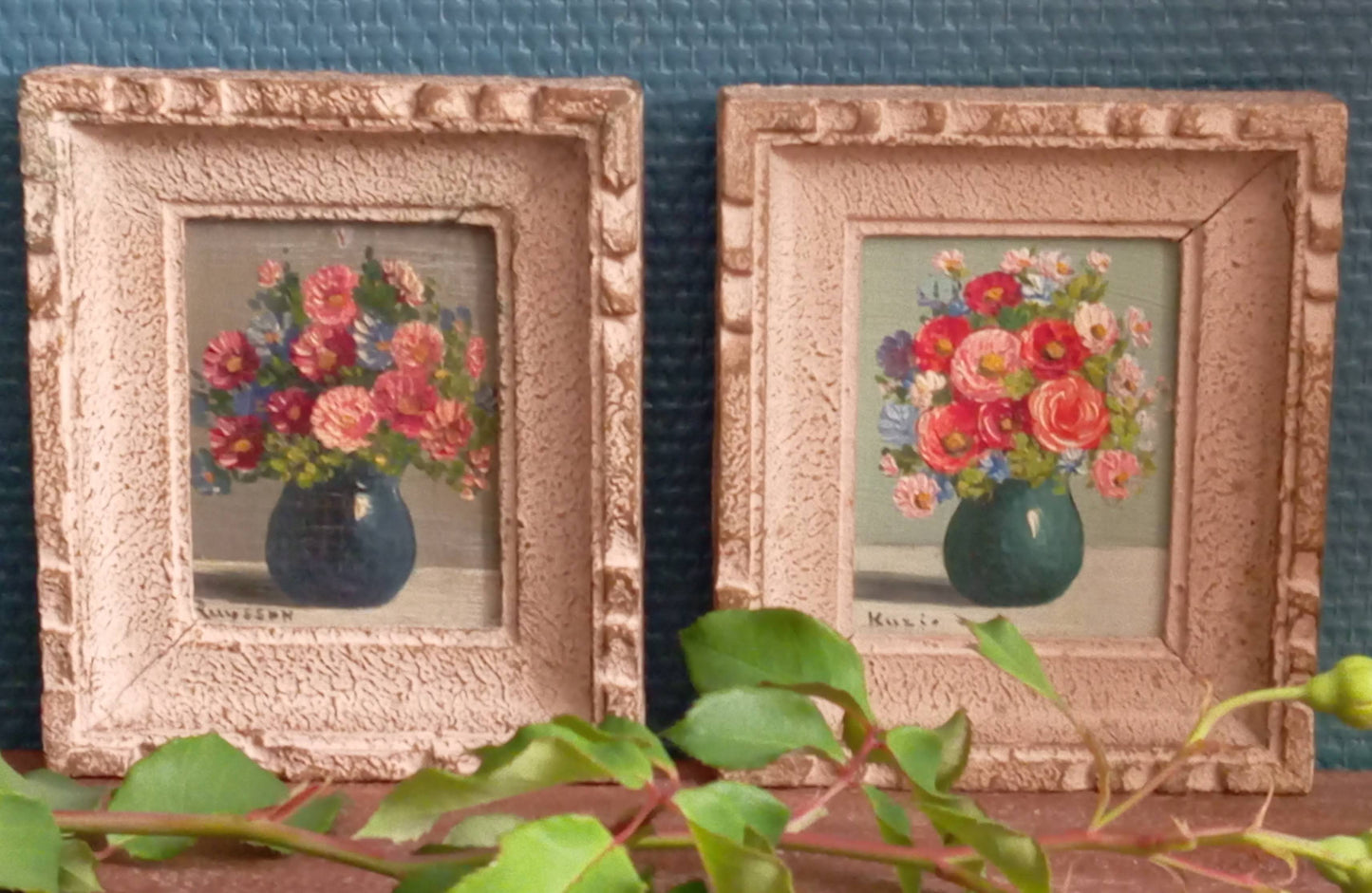 Pair of small still lifes. Flowers in a vase