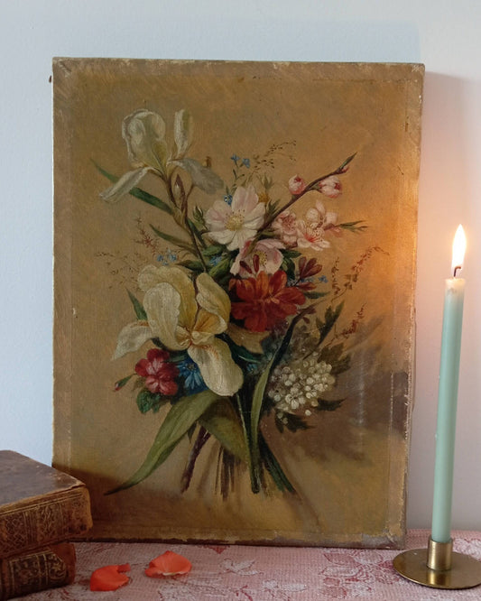Nature morte. Fleurs sur fond ocre