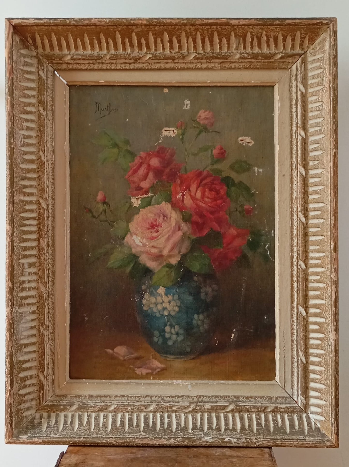 Nature morte ancienne aux roses